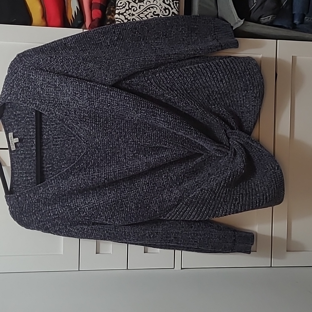 Jodifl Front knot Sweater